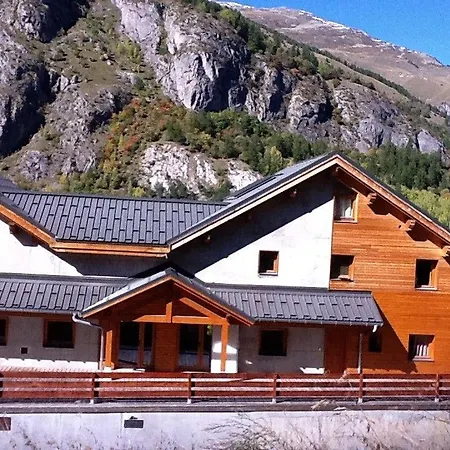 Les Chalets D'adrien 6 *
